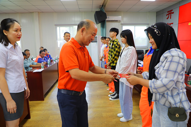 “金秋助學，圓夢明佳！”明佳集團黨支部及工會組織開展愛心助學活動！